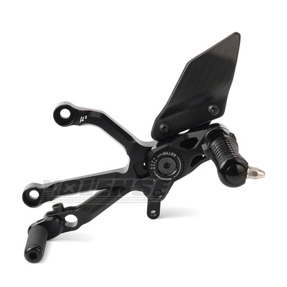 Motorcycle Carbon Fiber Adjustable Footrests Rear Set Footpeg Rearset Foot Peg Pedal For PANIGALE V4 Panigale V4S 2025