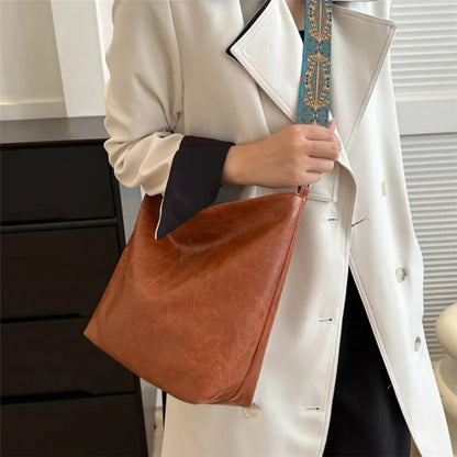 Bohemian Style Women Shoulder Bag, Vintage Wide Strap Crossbody with Intricate Embroidery, Versatile for Casual Commuting Wear