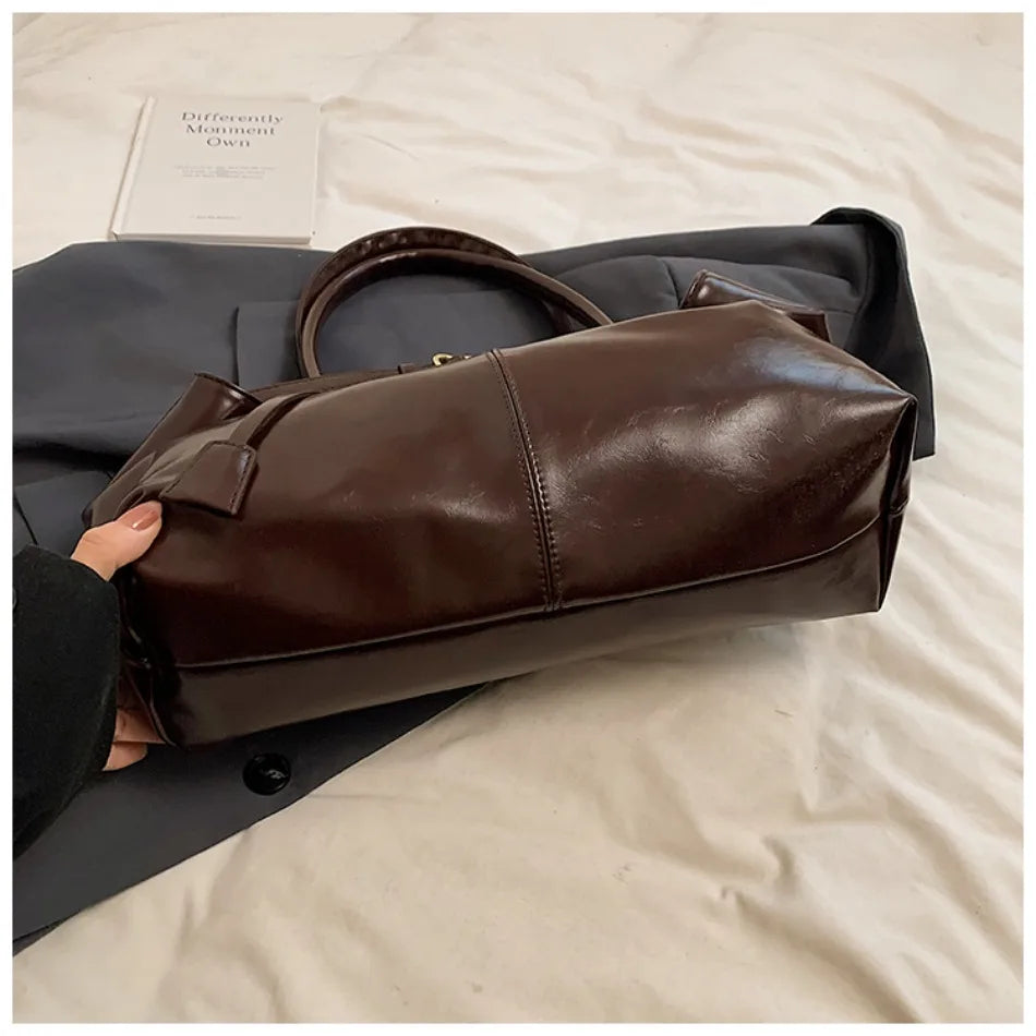 Women's Vintage Glossy Oil Wax Leather Tote Bag Buckle Casual Shoulder Handbag Elegant Work Bag for Daily Commute Top-handle Sac