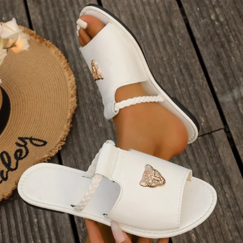 Women Slippers 2025 Summer Fashion Open Toed Shoes for Women Flat Beach Outdoor Luxury Slippers Slides Women Zapatos De Mujer
