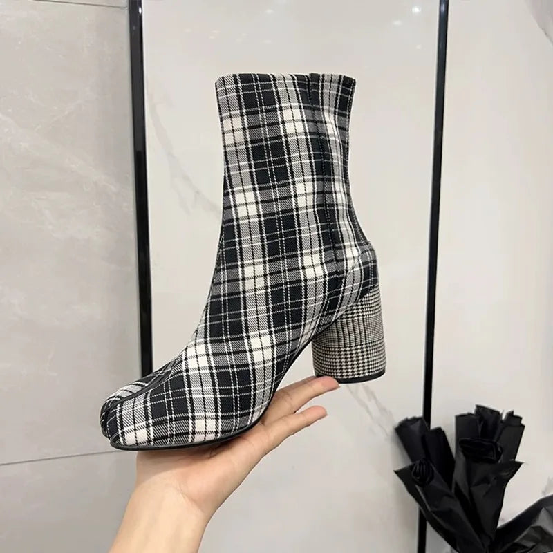 2025 Luxury Brand Designer Split Toe Ankle Boots New Fashion Chunky Round High Heels Women Boots Winter Plaid Boots