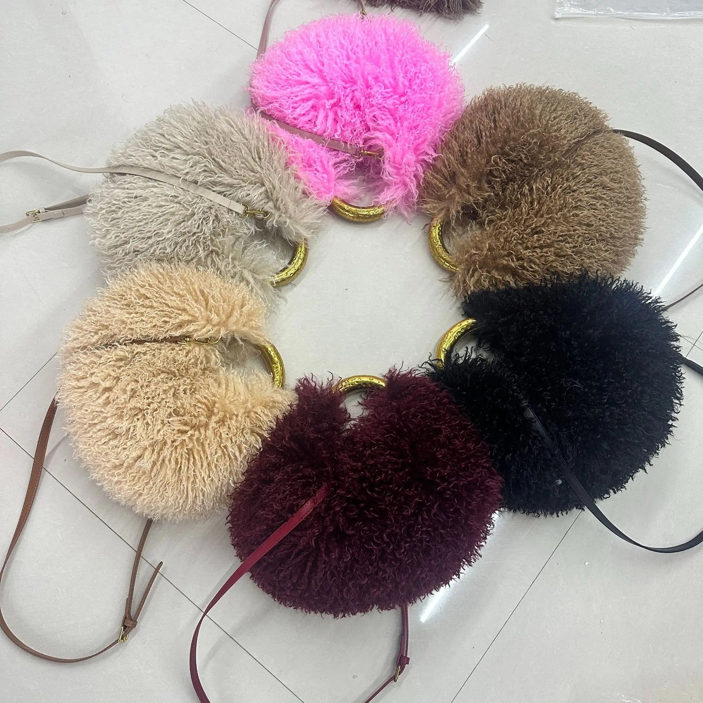 Spice Girl Solid Color Plush Women's Shoulder Bags Exquisite Handle Female Handbag Casual Versatile Furry Ladies Messenger Bag