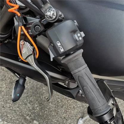 Short two-finger brake lever accessory for Triumph Trident 660 Street Triple 765