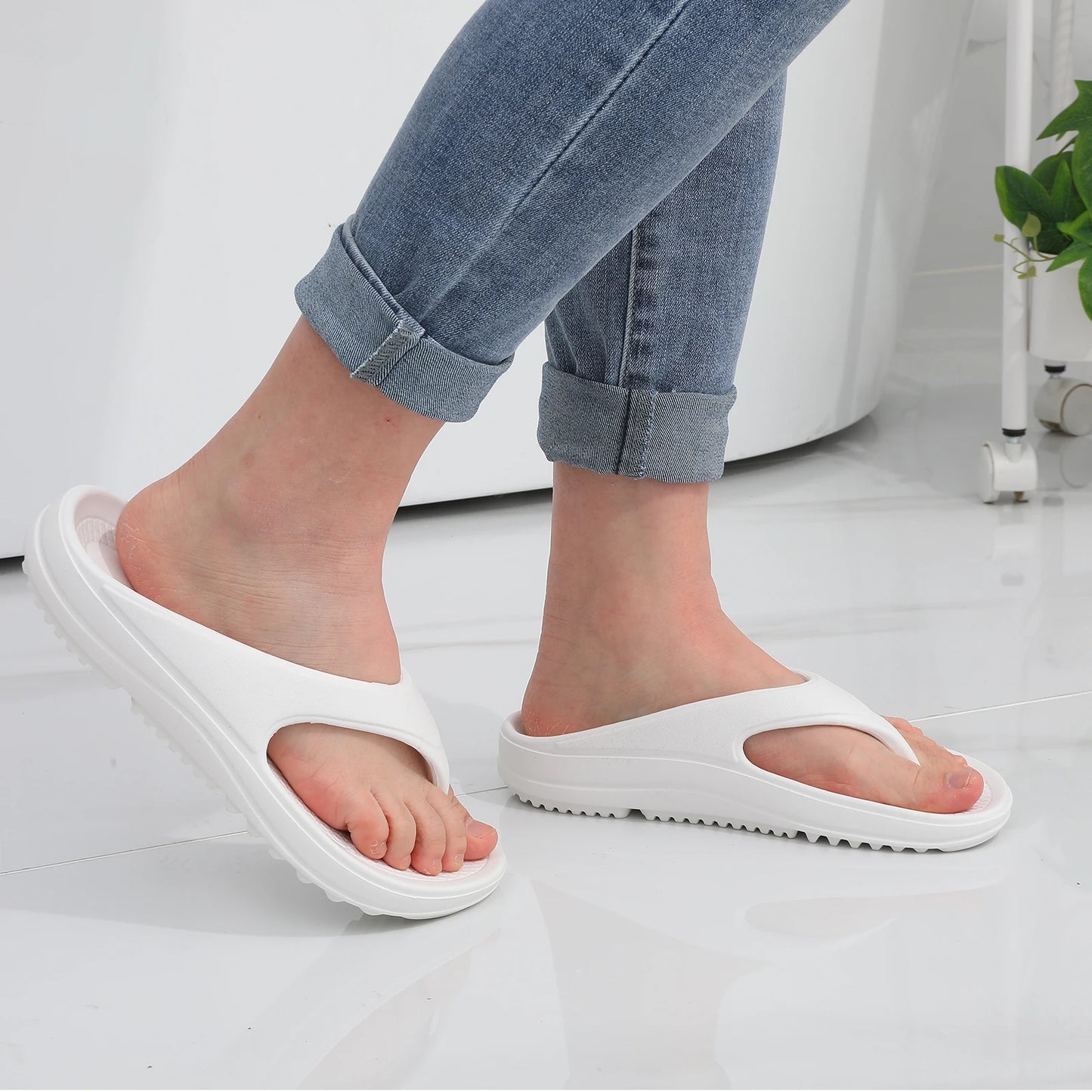 Kidmi Women Flat Sandals Women Slippers Outdoor Non-slip House Slippers Unisex Beach Slides Orthopedic Breath Soft Slippers