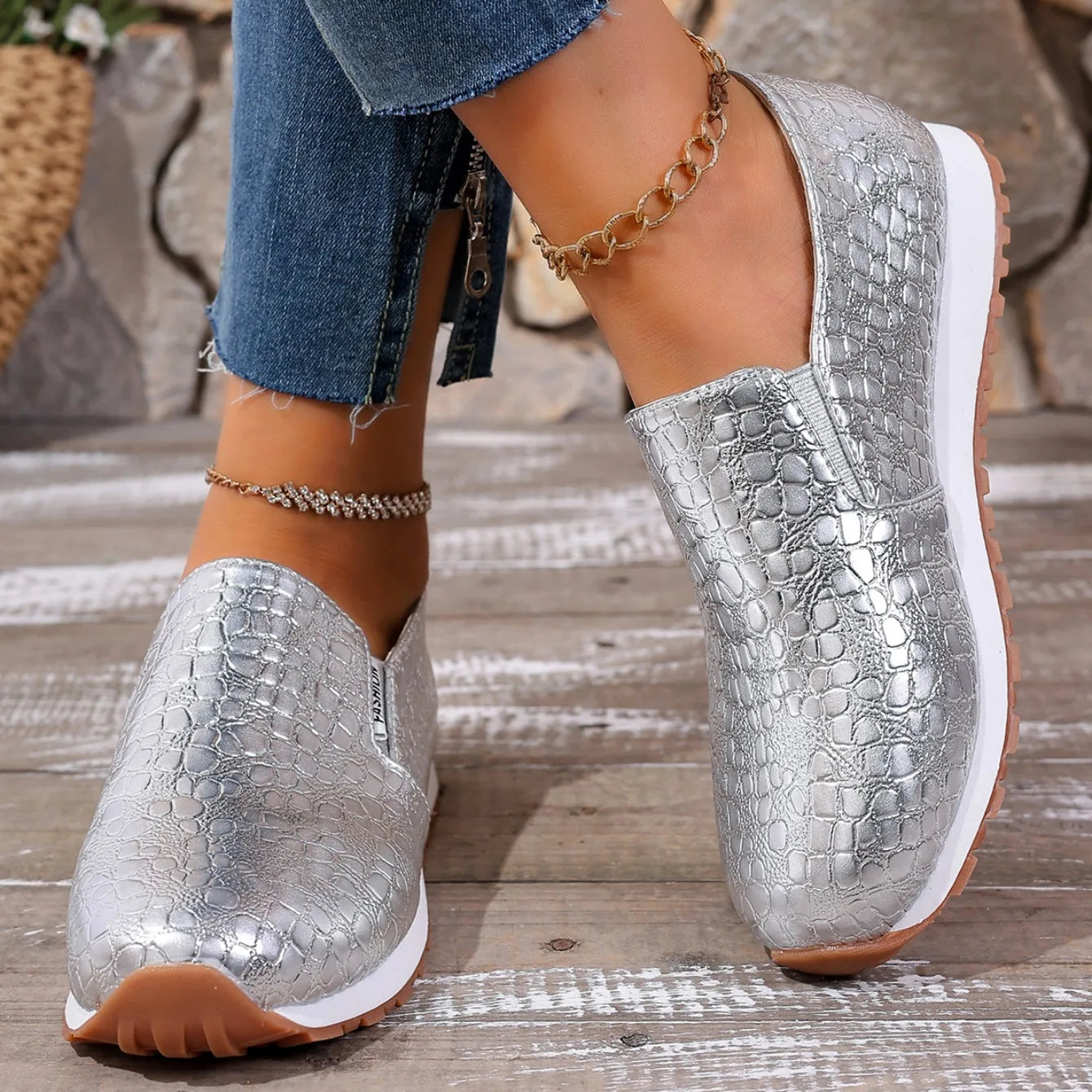 2025 New Women Sneakers Trend Designer Fashion Shoes for Women Gold Silver Sequin Causal Sneakers Women Walking Platform Shoes