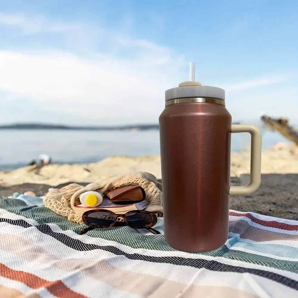 New 64OZ Handle Cup Double-layer Thermos Cup 304 Handle Car Water Cup with Straw for Hot and Cold Drinks, Camping and Sports
