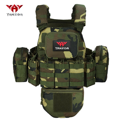 YAKEDA   The eight-piece hunting vest has multiple storage bags and is suitable for hunting training and other scenarios