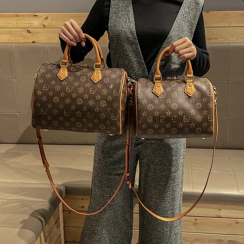 2024 Spring Summer New High-End Feelprinting Vintage Large Capacity Pillow Bag Fashionable Simple Commuting Crossbody Women's Ba