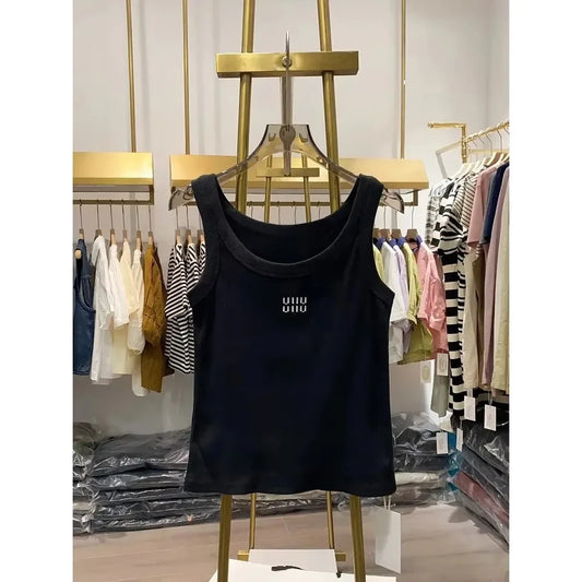 Super cool suspender vest, girls wear sexy tops inside, summer new models, sleeveless and slimming, sweet and spicy tops.