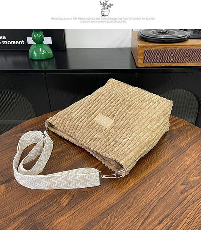 Solid Color Corduroy Messenger Bag Versatile Handbag Women Shoulder Crossbody Bags Casual Chic Bucket Women‘s Bag Bolsos Mujer