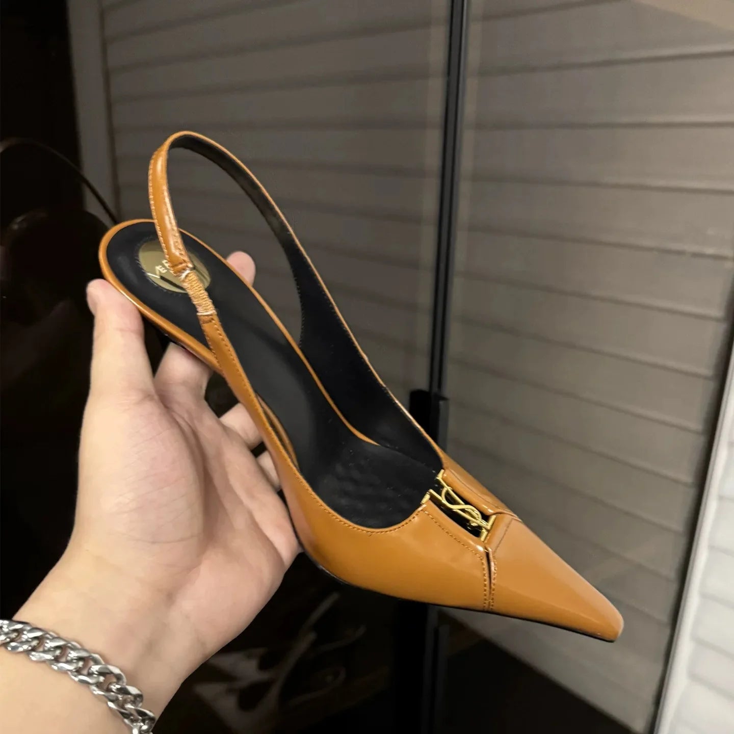 Pointed Toe Patent Leather Pumps Women Metal Decor Shallow Mouth Thin Heel Sandals Spring Summer Party Dress Shoes Single Shoes
