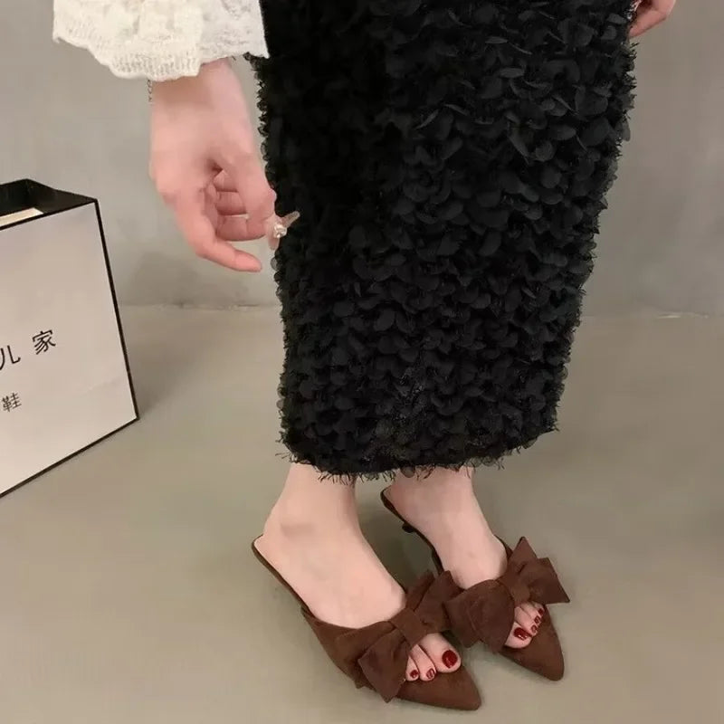 Low-Heeled Pointed Fairy-Style Sandals Apricot Women's 2025 New Summer Bow French Temperament Sandals Large Size Women's Shoes