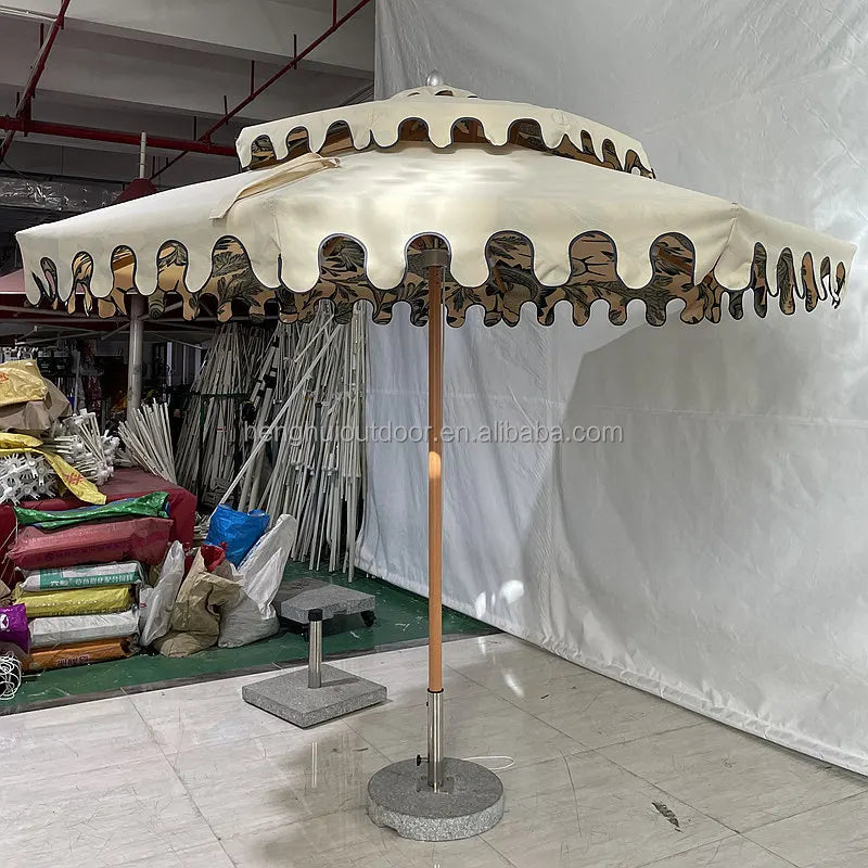 Pink Yellow Blue Striped Parasols Umbrellas Outdoor Luxury Aluminium Market Style Beach Umbrella with Fringe Outdoor for Shop
