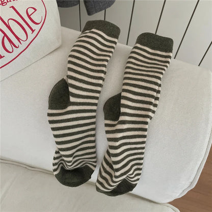 Korean Simple Colored Striped Cotton Socks Women’s Autumn Winter Breathable Middle Tube Socks College Style Trendy Casual Socks