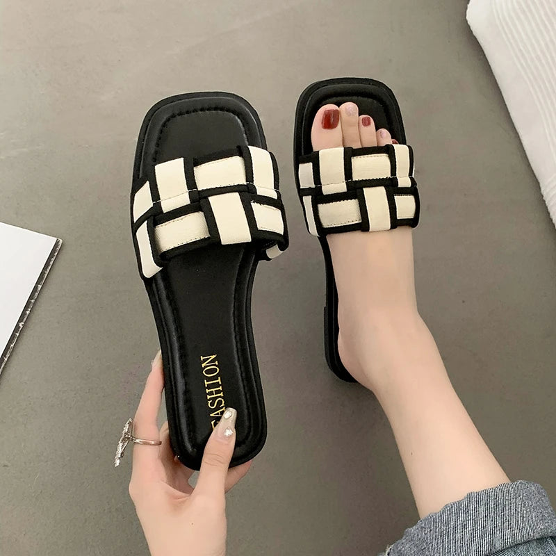 Summer 2025 Braided Flip-flops Women's Open-toe Wear Temperament with Chunky Fashion Slippers, Beach Shoes, Women's Shoes