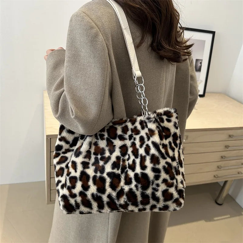 New Leopard Print Fur Bags Women Fashion Portable Faux Fur Handbags Winter Soft Warm Bag Girls Fluffy Large Capacity Tote Purse