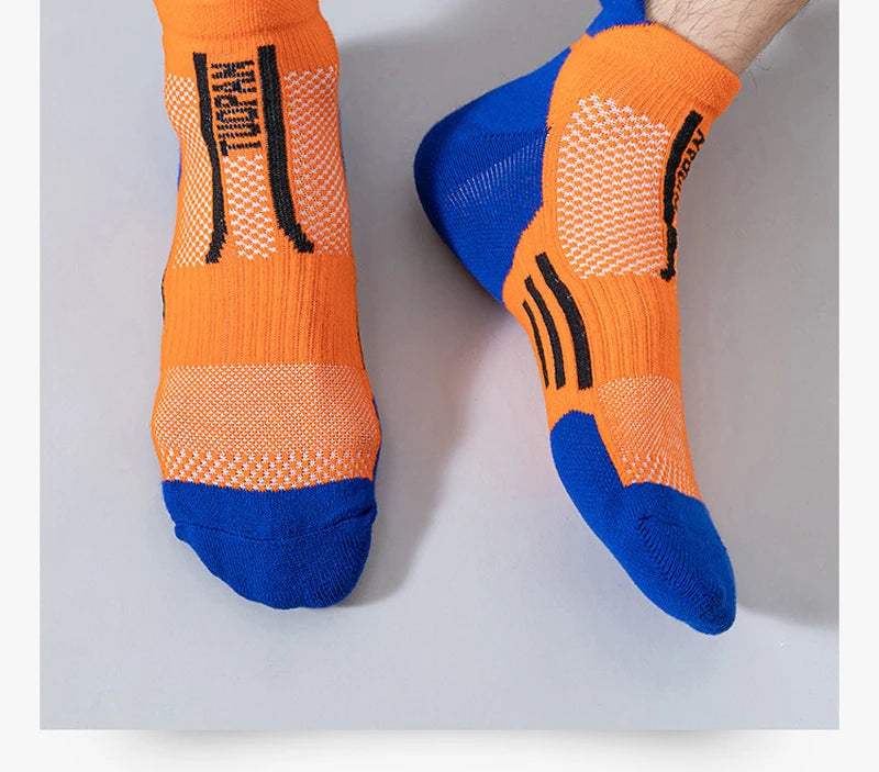 2023 New Men Sports Socks Professional Outdoor Basketball Cushion Terry Towel Bottom Non-Slip Running Breathable Socks