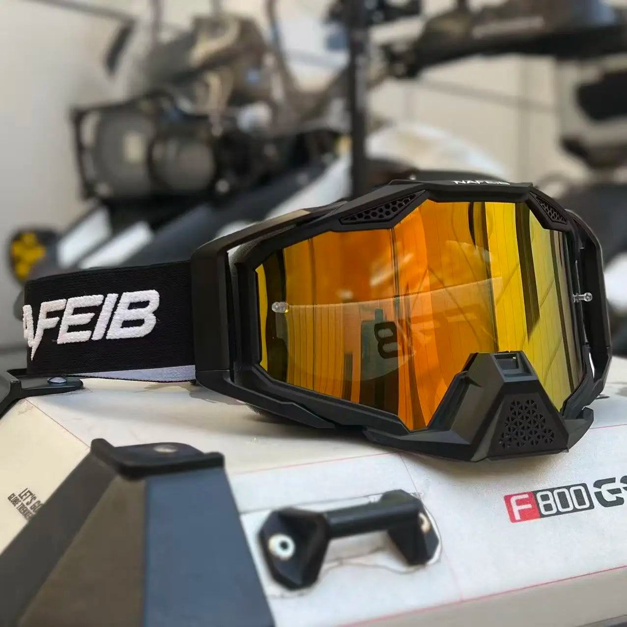 Motorcycle glasses with windproof lens for motocross, dirt bike, ATV, ski, sunglasses & outdoor cycling