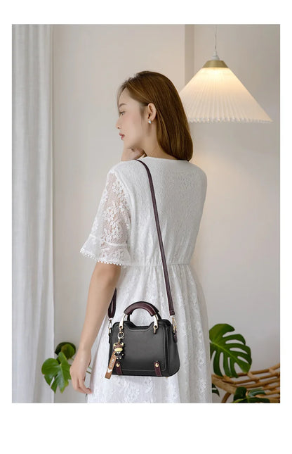 New with Printed Letters Women Square Handbag Messenger Bags with Pendant Office Ladies Bags Female Crossbody Shoulder Bags
