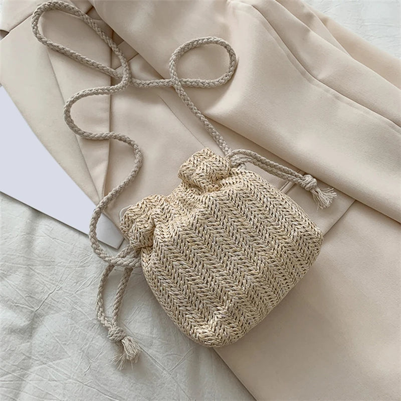 Rattan Woven Women Straw Bag Handbag Knit Flower Summer Beach Woman Shoulder Messenger Khaki Beige Bags Fashion Creative