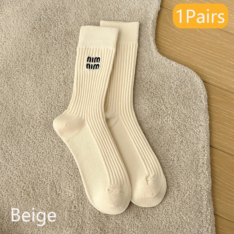 5 Pairs Winter Socks Women Brand Designer Fashion Stockings Socks Luxury Embroidered Letter Mid Tube Socks