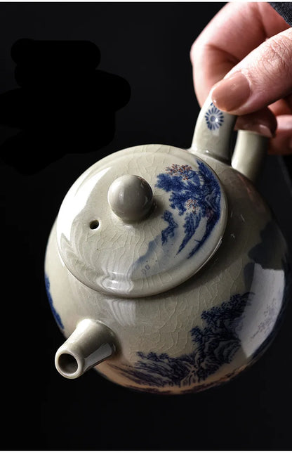 200ML Chinese Ceramic Teapot Ru Kiln Ice Crack Glaze Can Raise Tea Kettle Handmade Porcelain Teaware Household Tea Pots