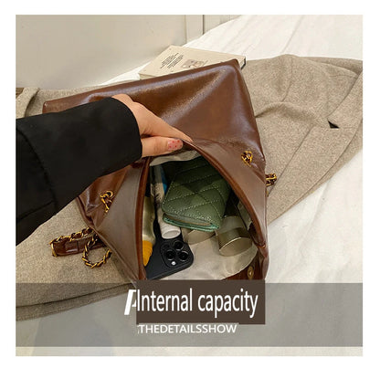 2025 Women‘s Bag Retro PU Leather Underarm Bag autumn and winter Large capacity Commuting Folded Chain Shoulder Bucket Tote Bag