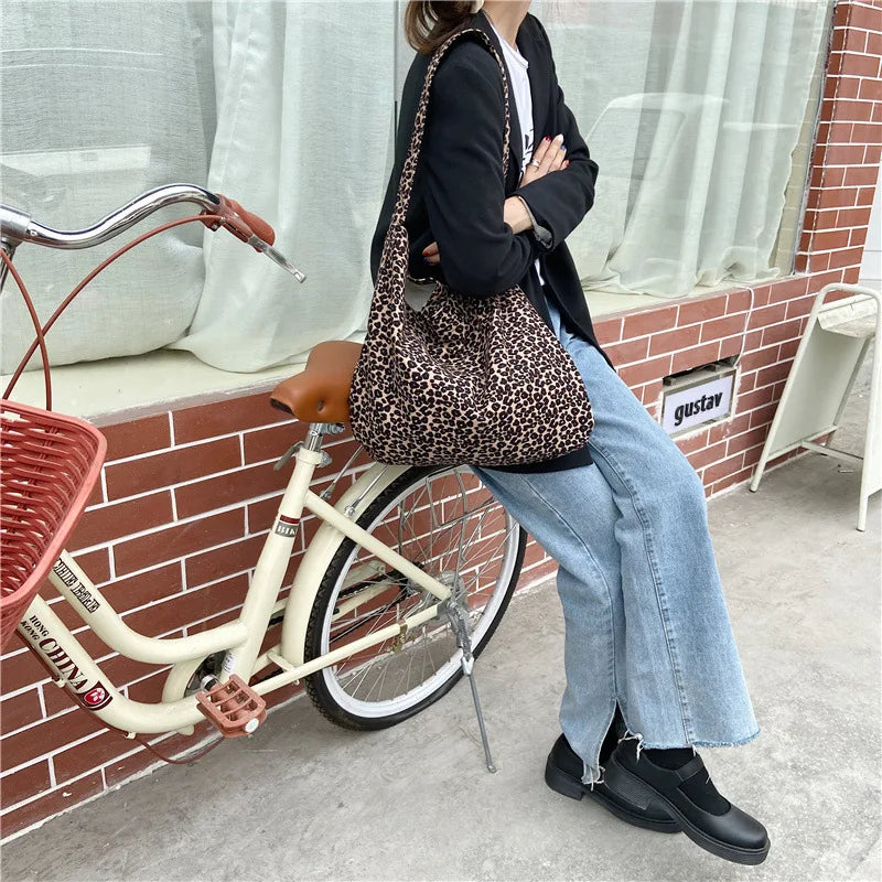 Women's Shoulder Bags Leopard Print Flower Fashionable Trendy Canvas Cross Bags Large Capacity Portable Shopping Shoulder Bags