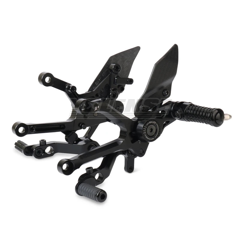 Motorcycle Carbon Fiber Adjustable Footrests Rear Set Footpeg Rearset Foot Peg Pedal For PANIGALE V4 Panigale V4S 2025