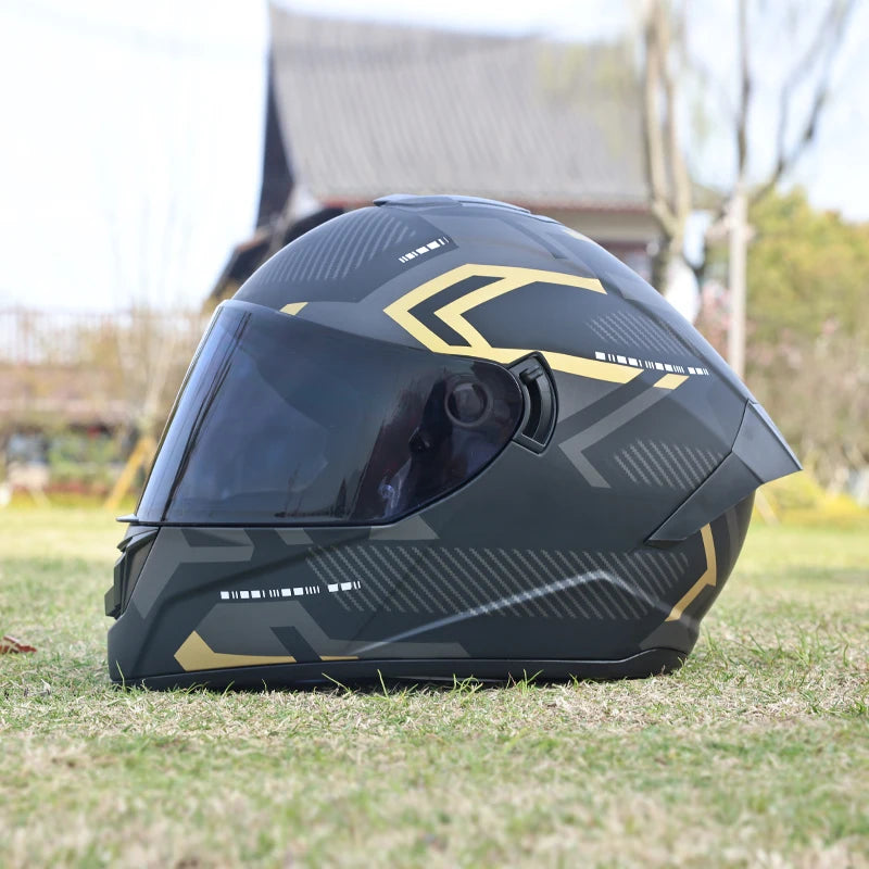 Motorcycle helmet, men's and women's dual lens full helmet, four season couple street bike safety helmet