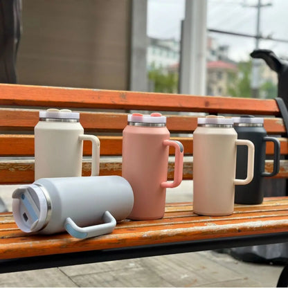 New 64OZ Handle Cup Double-layer Thermos Cup 304 Handle Car Water Cup with Straw for Hot and Cold Drinks, Camping and Sports