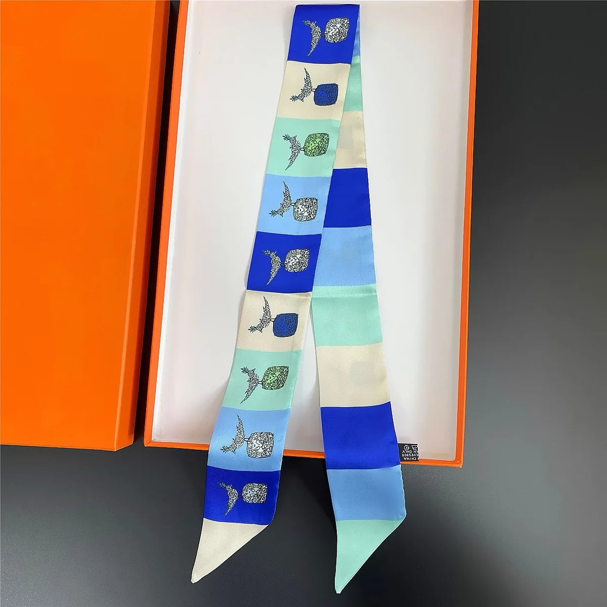 Luxury Brand Horse Bag Scarf 2024 New Design Womens Silk Scarf Fashion Head Scarf Headwear Long Skinny Scarves Bag Accessories