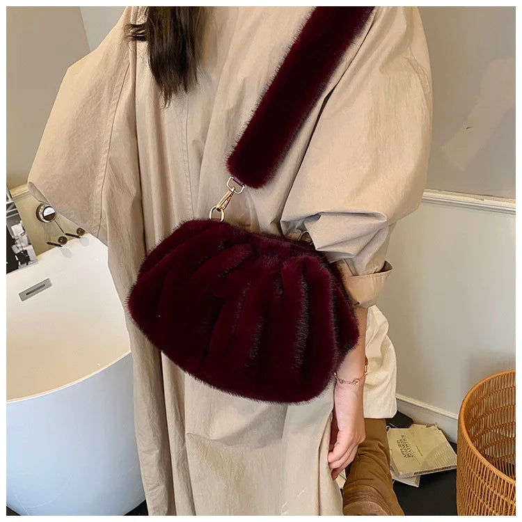 Cute and Versatile Winter Crossbody Bags Mink Fur Wrinkle Relaxed Texture Cloud Shell Bag Women Fashion Tote Shoulder Bag