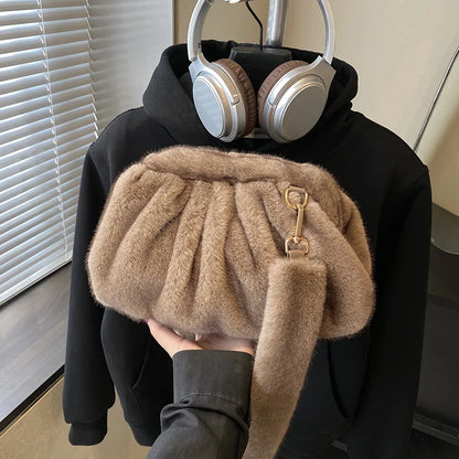 Cute and Versatile Winter Crossbody Bags Mink Fur Wrinkle Relaxed Texture Cloud Shell Bag Women Fashion Tote Shoulder Bag