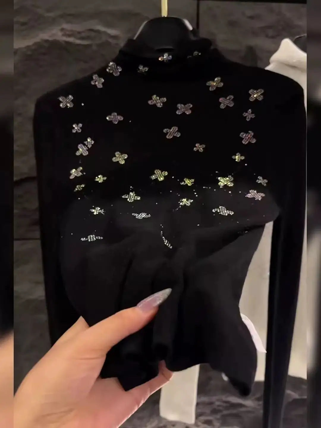 Luxury Style Diamonds Hot Drilling Turtleneck Slim Fit Black Sweater for Women Autumn/Winter Knitwear Pullovers Femme Clothing