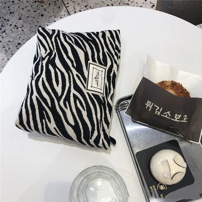 Random Zebra-Print Makeup Bag Toiletry Bag Women'S Handbag Clutch Bag Convenient Large Capacity Storage Bag