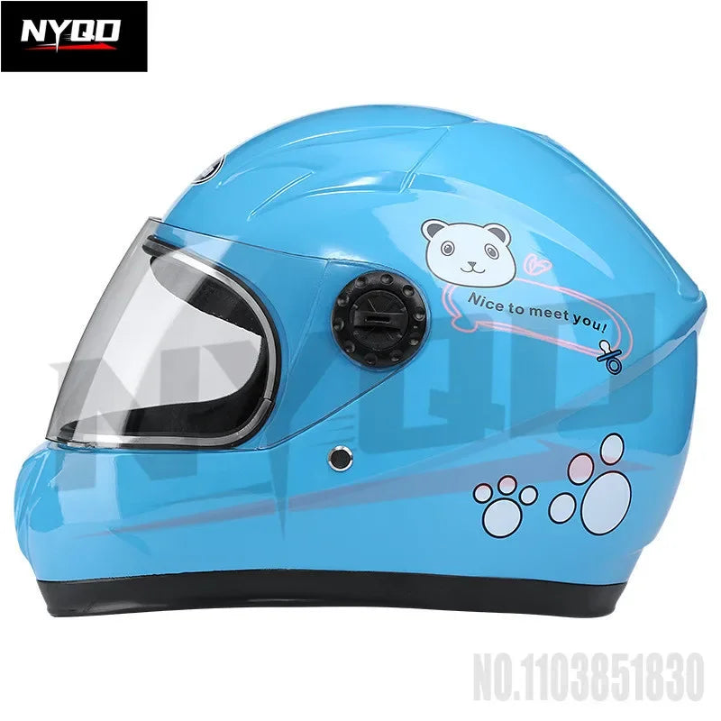 Children's helmets, child safety helmets electric vehicle helmets autumn winter boy and girls warm cartoon  helmets casco moto