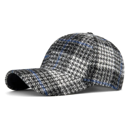 Hats for Men and Women New Classic Plaid Baseball Cap for Autumn and Winter Hard-Brimmed Face-Slimming Duckbill Cap Sun Hat