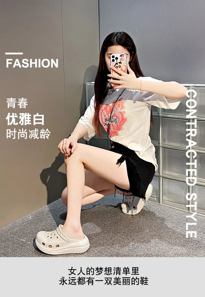 A Pair of Women's Fashionable Clogs, Women's Wear-Resistant and Comfortable Thick-Soled Beach Shoes, Outdoor Casual Trendy Women's Shoes