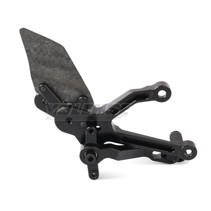 Motorcycle Carbon Fiber Adjustable Footrests Rear Set Footpeg Rearset Foot Peg Pedal For PANIGALE V4 Panigale V4S 2025