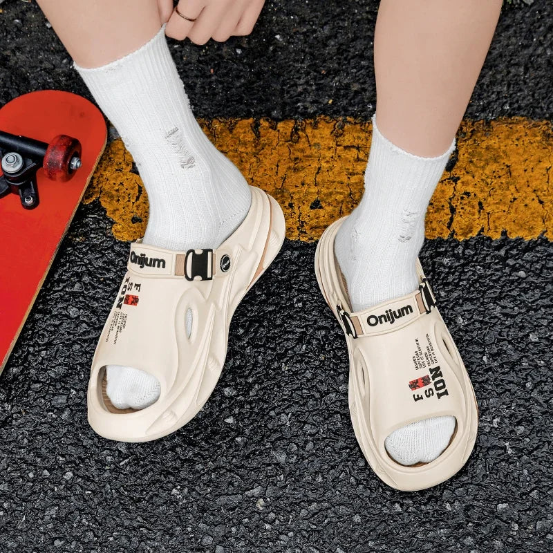 Summer Men's Outdoor Sandals Beach Slippers Comfortable Soft Clogs Men Casual Shoes Women Garden Water Shoes Men Beach Sandals