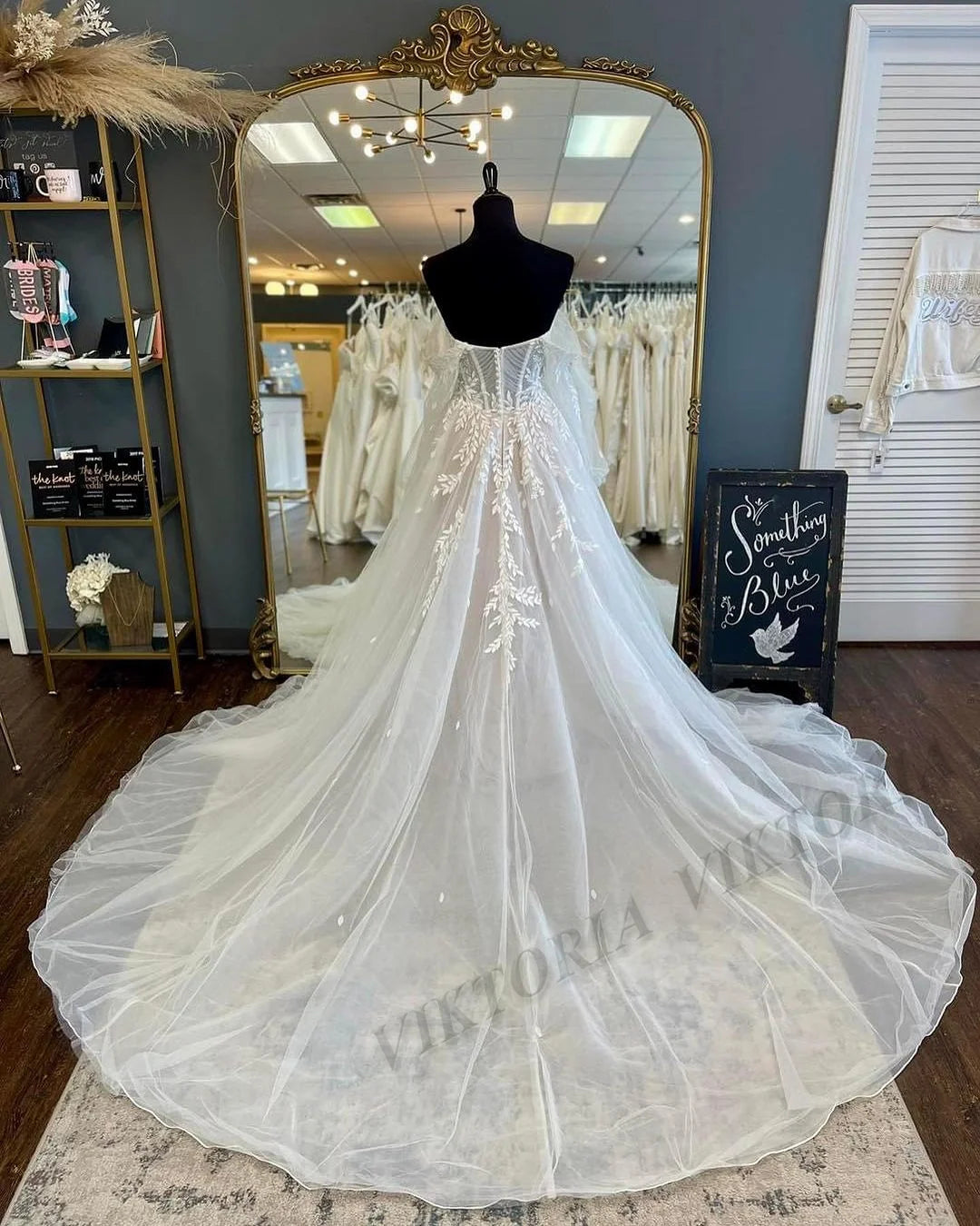 VIKTORIA Fashionable A-line Wedding Dresses for Women Sweetheart Long Sleeves Pleat Appliques Zipper Robe De Soiree De Mariage
