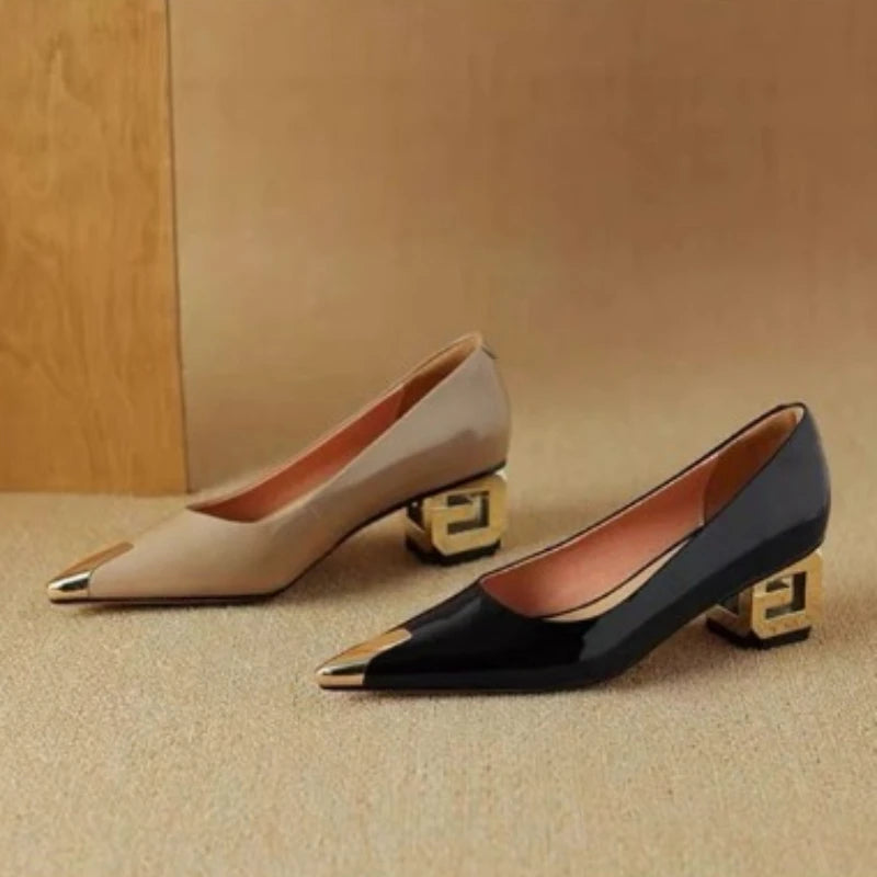 Fashionable New Retro Pointed Shallow Mouth Temperament Women's Single Shoes Commuting Coarse Shoes Shallow Mouth Women's Shoes