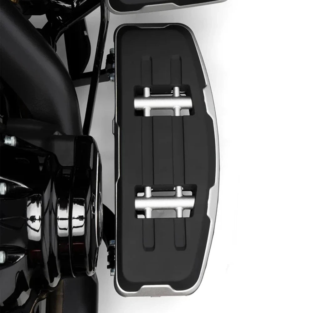 Fit For Harley Touring Road King Street Electra Glide Softail Deluxe FLD Fat Boy Trike 2024Motorcycle Rider Driver Footboard Kit