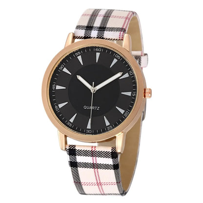 New Fashion Women Watch Simple Vintage Plaid Leather Strap Quartz Wristwatches Dress Casual Ladies Watch Clcok Relogio Feminino