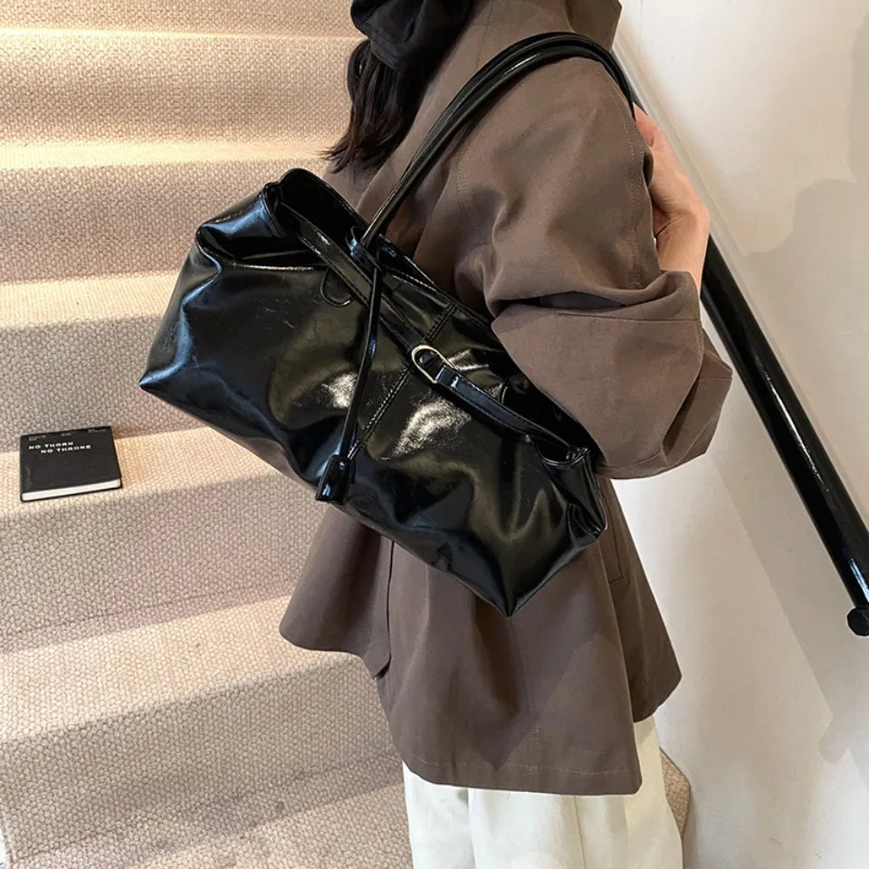 Women's Vintage Glossy Oil Wax Leather Tote Bag Buckle Casual Shoulder Handbag Elegant Work Bag for Daily Commute Top-handle Sac