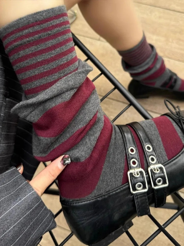 New Athletic Crew Dress Autumn Winter Sock Women Striped Versatile Pile Ankela Vertical Striped mid-calf New Trendy B8W167