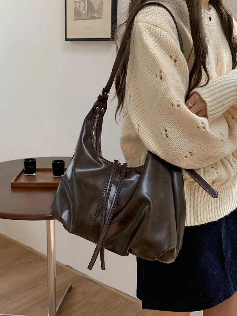 2025 New Retro Underarm Bag Fashion Leisure Large Capacity Shoulder Bag Women's Daily Commuter Bag Crossbody Bag Women's Bag