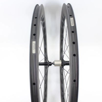 Newest 700C Road Bike UD Full Carbon Fibre wheelset Carbon Bicycle Wheelset clincher tubeless rims 65mm wave 25mm width V brake