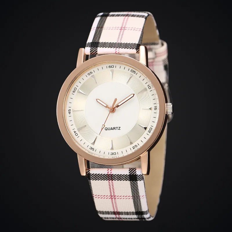 New Fashion Women Watch Simple Vintage Plaid Leather Strap Quartz Wristwatches Dress Casual Ladies Watch Clcok Relogio Feminino